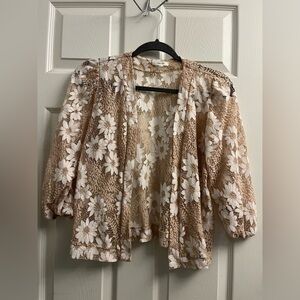 Maurices Women’s Tan and White Crochet FloralCardigan XS